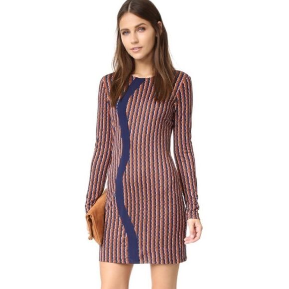 Diane Von Furstenberg Haydyn Wave 100%
Silk Mini Dress Rickrack - Picture 1 of 11